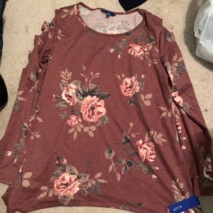 NWT: Women’s Large Apt. 9 Floral Blouse